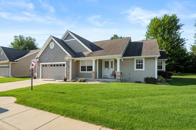 /international/us/1012-coral-springs-drive-portage-mi-110101135536/