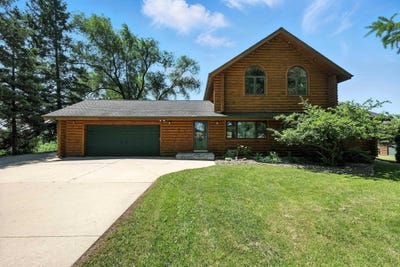 /international/us/w1983-hall-road-columbus-wi-110101120148/