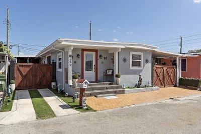 /international/us/3205-w-16th-avenue-hialeah-fl-110107719340/