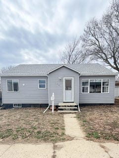 /international/us/116-kenzy-st-storm-lake-ia-110106930769/