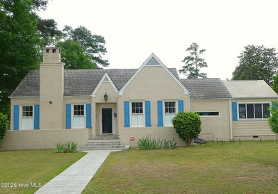 /international/us/207-w-18th-street-lumberton-nc-110108177562/