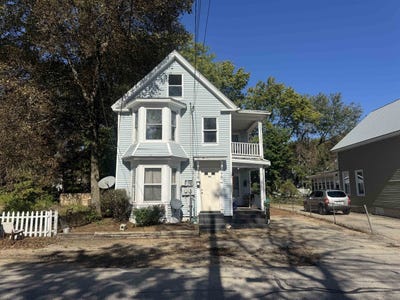 /international/us/10-school-street-rochester-nh-110120040456/