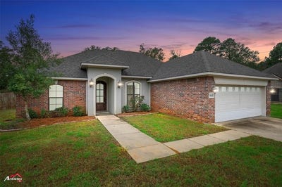 /international/us/9445-n-pointe-circle-greenwood-la-110099893856/