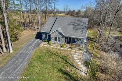 /international/us/286-sleepy-hollow-road-athens-ny-110107435941/