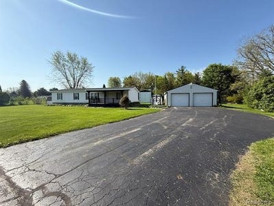/international/us/5455-monticello-drive-lapeer-mi-110101328055/