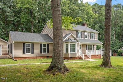 /international/us/119-e-stratford-drive-henderson-nc-110109232372/