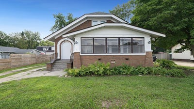 /international/us/4210-w-state-rockford-il-110101450494/