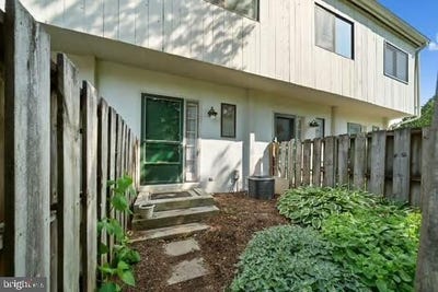 /international/us/635-summit-house-west-chester-pa-110100185300/