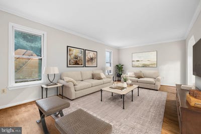 /international/us/12510-sweet-leaf-terrace-fairfax-va-110119527537/