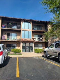 /international/us/21w581-north-avenue-lombard-il-110107438607/