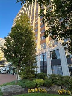 /international/us/320-fort-duquesne-blvd-pittsburgh-pa-110108985589/