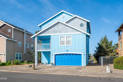 /international/us/2166-nw-mast-avenue-lincoln-city-or-110107079850/
