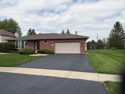 /international/us/16404-shawnee-drive-lockport-il-110108031585/