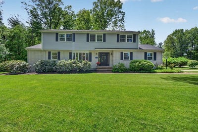 /international/us/28-algonquin-ave-andover-ma-110108498016/
