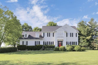 /international/us/104-grand-pointe-drive-hebron-oh-110107866492/
