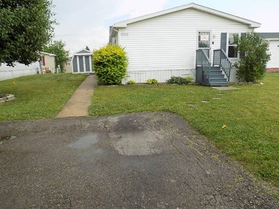 /international/us/2346-charter-oak-ct-newport-mi-110100552712/