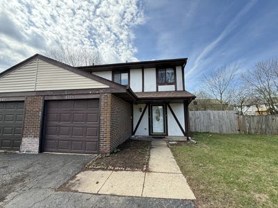 /international/us/4564-whitney-drive-hanover-park-il-110107194412/