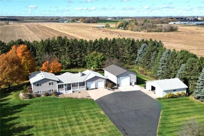/international/us/13785-30th-avenue-swanville-mn-110103380364/