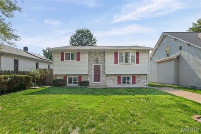 /international/us/303-bowman-avenue-east-alton-il-110108613966/