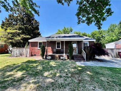 /international/us/1114-woodland-terrace-drive-chesapeake-va-110108391468/