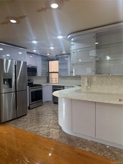 /international/us/61-20-grand-central-parkway-forest-hills-ny-110107463386/