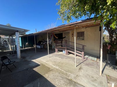 /international/us/207-fillmore-street-taft-ca-110102096650/