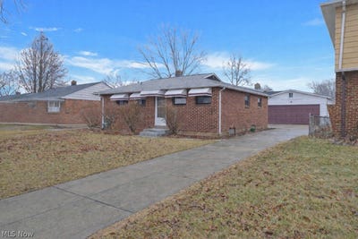 /international/us/6377-ledgebrook-drive-brook-park-oh-110105950973/