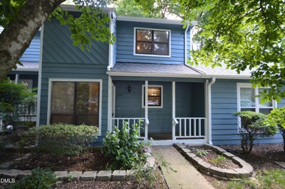 /international/us/616-applecross-drive-cary-nc-110107857961/