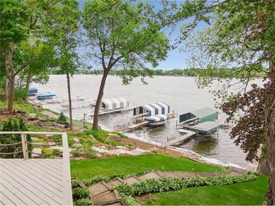 /international/us/4936-edgewater-drive-mound-mn-110108199205/
