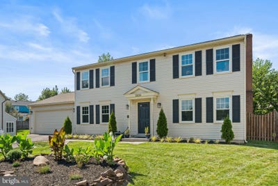 /international/us/12808-lady-fairfax-circle-herndon-va-110101257956/