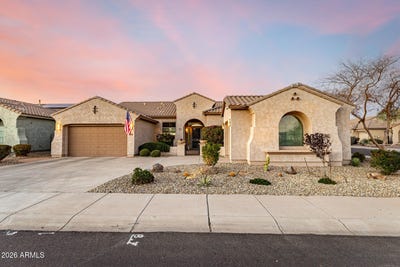 /international/us/17926-w-griswold-road-waddell-az-110105357530/