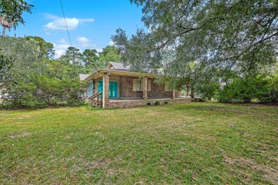 /international/us/1229-central-avenue-summerville-sc-110119330906/