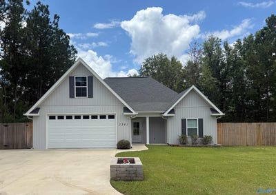 /international/us/2341-abernathy-circle-n-southside-al-110101169925/
