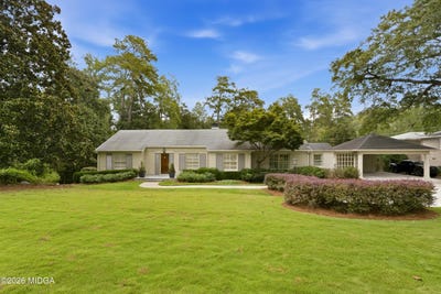 /international/us/4425-old-club-road-macon-ga-110110335842/