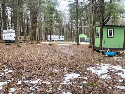 /international/us/searles-road-belfast-ny-110104966402/