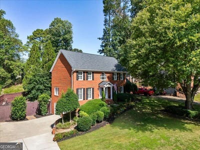 /international/us/129-n-lakeside-drive-nw-kennesaw-ga-110120534576/