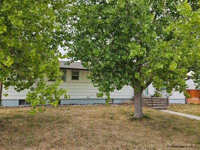 /international/us/650-simkins-ave-pine-bluffs-wy-110109215232/