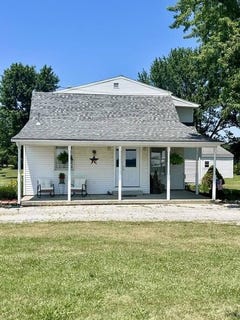 /international/us/8255-county-road-33a-wapakoneta-oh-110119474863/