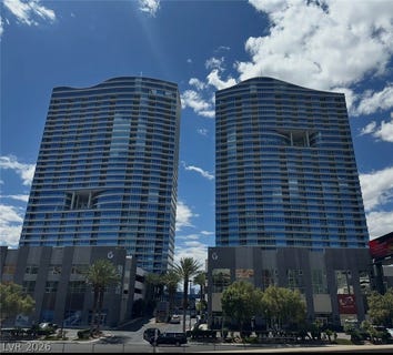 /international/us/4575-dean-martin-drive-las-vegas-nv-110108445386/