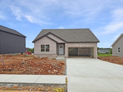 /international/us/107-kingston-court-oak-grove-ky-110109371149/