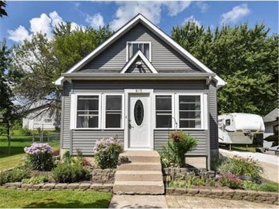 /international/us/815-10th-avenue-howard-lake-mn-110108096443/