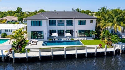 /international/us/2648-ne-24th-street-lighthouse-point-fl-110110366699/
