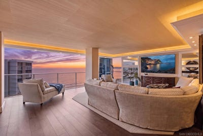 /international/us/1710-avenida-del-mundo-coronado-ca-110120020828/