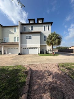 /international/us/116-lavaca-cir-rockport-tx-110109008440/