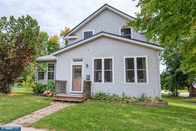 /international/us/702-1st-ave-nw-chisholm-mn-110119960610/