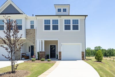 /international/us/247-blandford-street-franklinton-nc-110108656515/