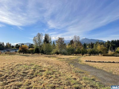 /international/us/e-park-ave-port-angeles-wa-110120534252/