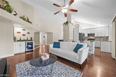 /international/us/16928-villas-square-fort-myers-fl-110120036844/