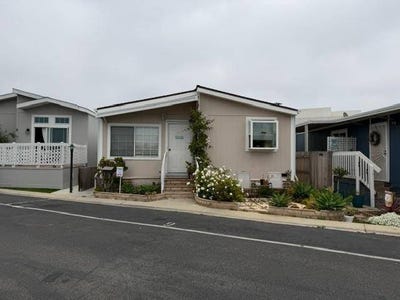 /international/us/824-w-15th-st-newport-beach-ca-110108206166/
