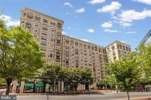 /international/us/7710-woodmont-avenue-bethesda-md-110107994165/